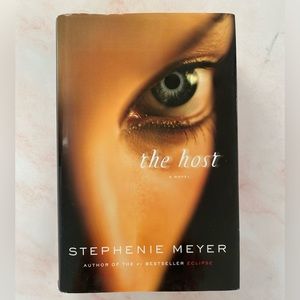 The Host by Stephenie Meyer Book